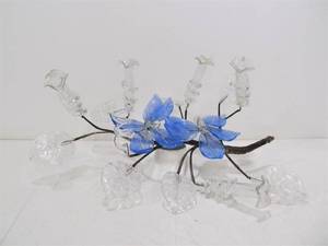 lot 251 image: Vintage Tabletop Glass Floral Candle Holder