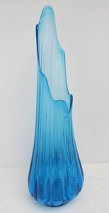 lot 279 image: Large Vintage Sculptural Blue Art Glass Vase