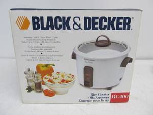 lot 293 image: New in Box Black & Decker Rice Cooker