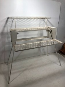 lot 186 image: Vintage Mid Century 3-Tiered Metal Plant Stand