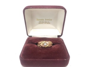 lot 191 image: Solid 10K Black Hills Gold Ring - Size 10