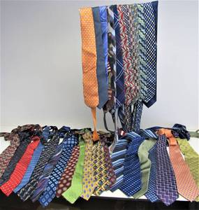 lot 111 image: Large Lot of Designer Ties