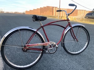 lot 6 image: Vintage 1961 Boys Schwinn 2-Speed Kick Back Corvette Bicycle