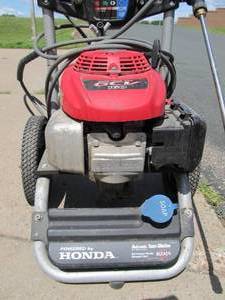 lot 324 image: Honda GCV 160 Pressure Washer