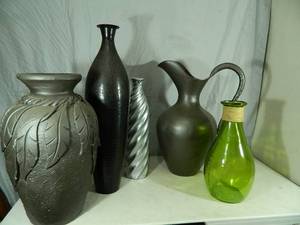 5 Assorted Vases