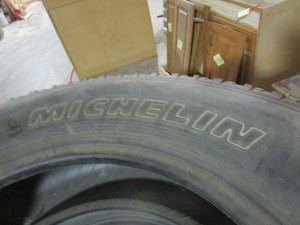 Set of Michelin LT27565R20