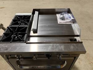 lot 71 image: New Admiral Craft Black Diamond Stainless RangeGriddle
