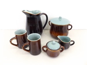 MINT CONDITION Red Wing Village Green 8 Piece&nbspBiscuits and Beverage Set