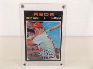 1972 Topps #100 Pete Rose Baseball Card In Screwed Together Hard Case