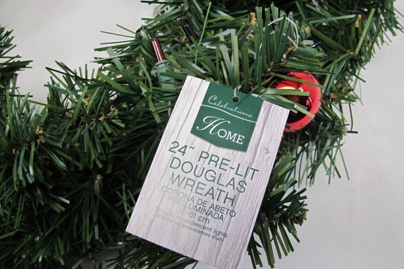 CELEBRATIONS DFWRORN24-MUA PRELIT DOUGLAS CHRISTMAS WREATH, 24 DIA