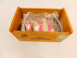 lot 96 image: Box of Vintage Matchbooks and Matchbook Covers