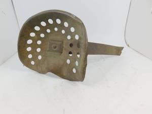 lot 4 image: Vintage Tractor Seat