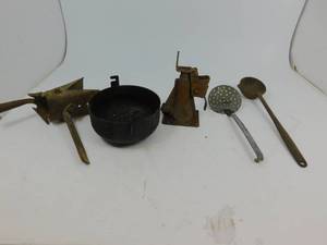 lot 6 image: Misc Vintage Items