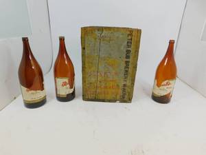 lot 11 image: Peter Bub Brewery Crate with 3 Bubs Beer Bottles