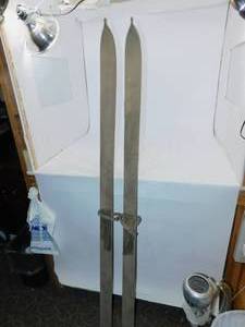 lot 12 image: Antique Snow Shoes