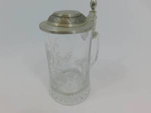 lot 17 image: LeafAcorn Etched Clear Glass Stein w Pewter Lid