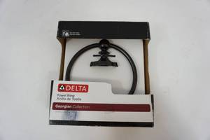 lot 175 image: Delta Towel Ring - Georgian Collection