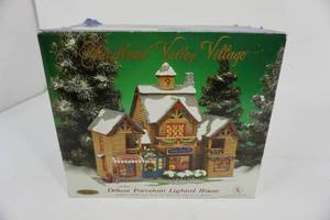 lot 216 image: Heartland Valley Village Deluxe Porcelain Lighted House