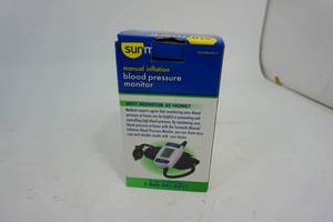 lot 227 image: New SunMark Manual Inflation Blood Pressure Monitor