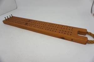 lot 232 image: Large Cribbage Board