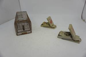 lot 266 image: 2 Rodent Traps  Small Metal Animal Trap
