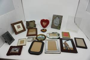 lot 273 image: Large Lot of Photo Frames