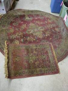 Matching Round Area & Throw Rugs M...