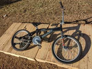 lot 115 image: Fatboy Specialized BMX Bike