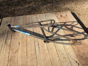 lot 129 image: Vintage Columbia Freestyle 9.5 BMX Bike Frame