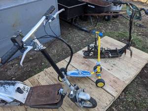 lot 314 image: (3) Scooters for Repair