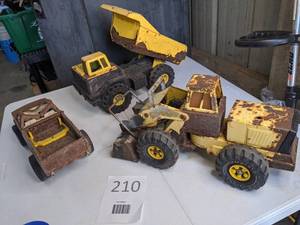 lot 210 image: (3) Vintage Tonka Trucks
