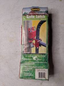 lot 89 image: SpeeCo Two Way Lockable Livestock Gate Latch
