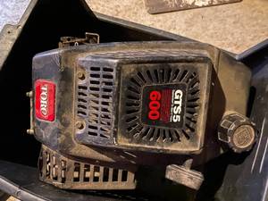 lot 393 image: Toro Lawnmower engine (working condition)
