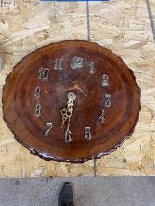 lot 404 image: Tree Trunk Clock