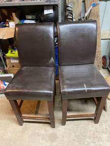 lot 380 image: Pair of Bar Stools