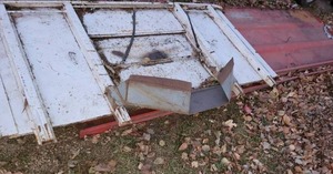 lot 285 image: Sides and Rear Dump Gate for Grain Truck