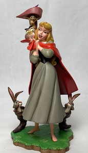 lot 48 image: Disney Collectible WDCC NLE Once Upon A Dream (Briar Rose) from Sleeping Beauty #2635