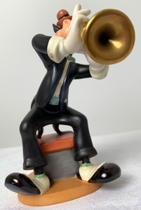 lot 29 image: Disney Collectible WDCC Horaces High Note from Symphony Hour