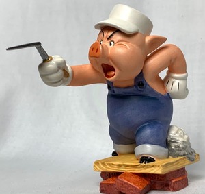 lot 39 image: Disney Collectible WDCC Work and Play Dont Mix (Practical Pig) from Three Little Pigs