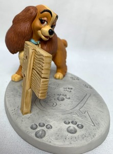 lot 63 image: Disney Collectible WDCC Lady In Love from Lady and the Tramp