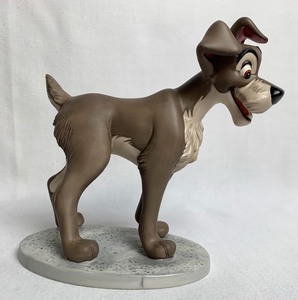 lot 64 image: Disney Collectible WDCC Tramp In Love from Lady and the Tramp