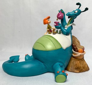 lot 93 image: Disney Collectible WDCC NLE The More The Merrier from The Reluctant Dragon #3133
