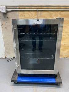 lot 10 image: MAGIC CHEF Beverage 23.4 in. 154 (12 oz.) Can Beverage Cooler, Stainless Steel