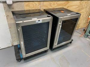 lot 30 image: MAGIC CHEF Lot of 2-  Non-Working Coolers.  One is a Wine Cooler and one is a Beverage Cooler.