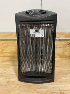 lot 76 image: COMFORT ZONE 1500-Watt Electric Quartz Infrared Radiant Tower Heater