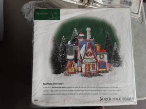 Heritage Village Collection North Pole Series