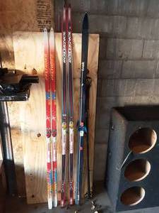 3-Pair X-Country Skis Peltonen, Rosegnol, Track