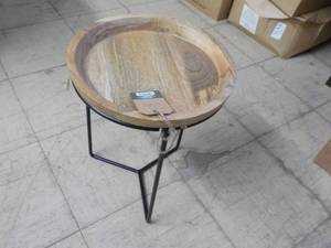lot 24 image: Smith and Hawkin 2 pc Wood and Meta...