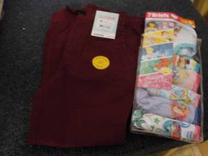lot 33 image: 6 pr Size 6 Girls Cotton Briefs and...