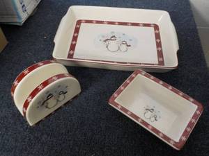 lot 52 image: Winter Scene Accessory Pieces...